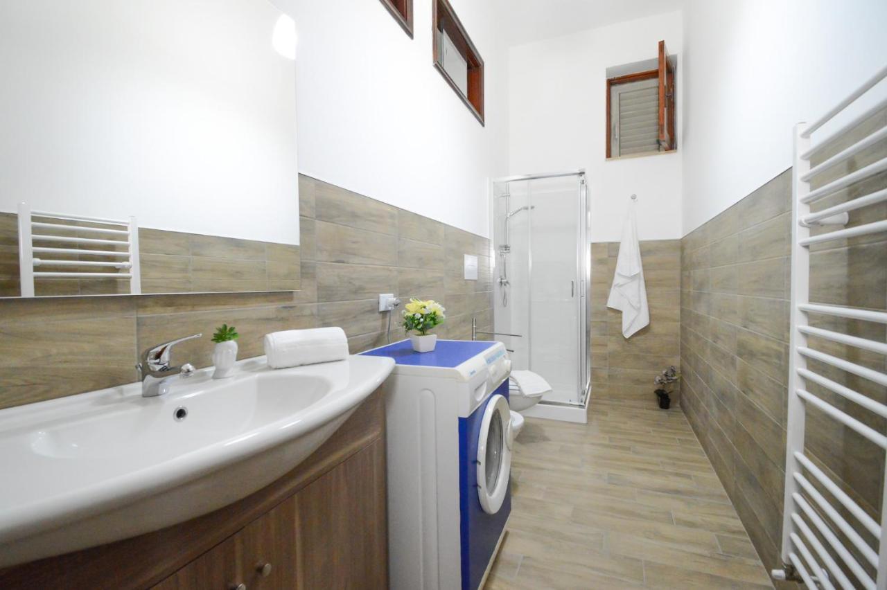 Spiaggia 270 M - Appartamento In Centro Con Cortile 조이오사마레아 외부 사진